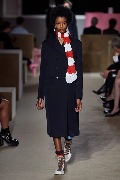 Look 1